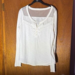 SO Women's White/Cream Lace Accent Long Sleeve Top
